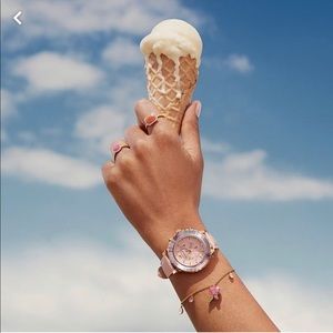 Meet your Posher, Jenelle